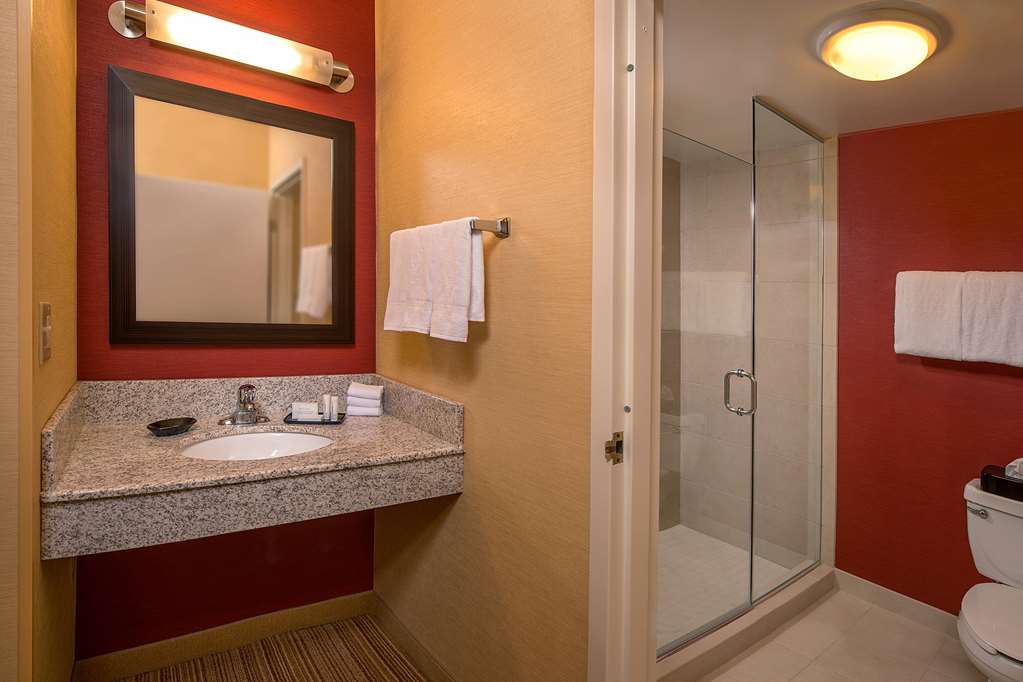 Sonesta Select Durham Research Triangle Park - photo 13
