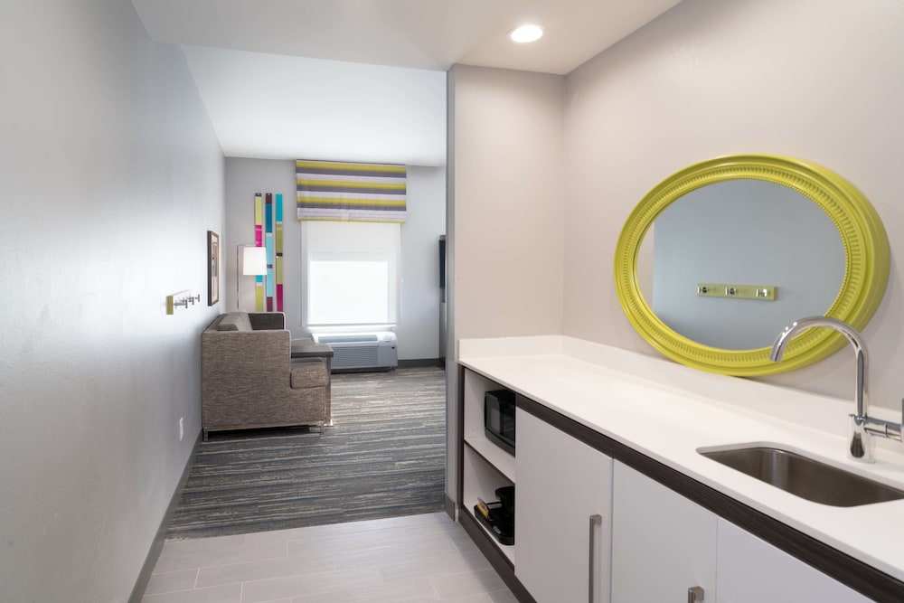 Hampton Inn Hardeeville - photo 9