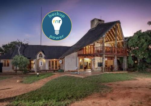 23 Zebula 4 Bedroom 14 Sleeper Home — 4-Star Luxury Hotel in Bela Bela, South Africa