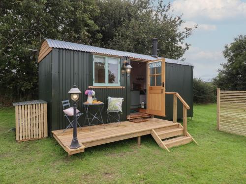 Lottie S Hut — Okehampton
