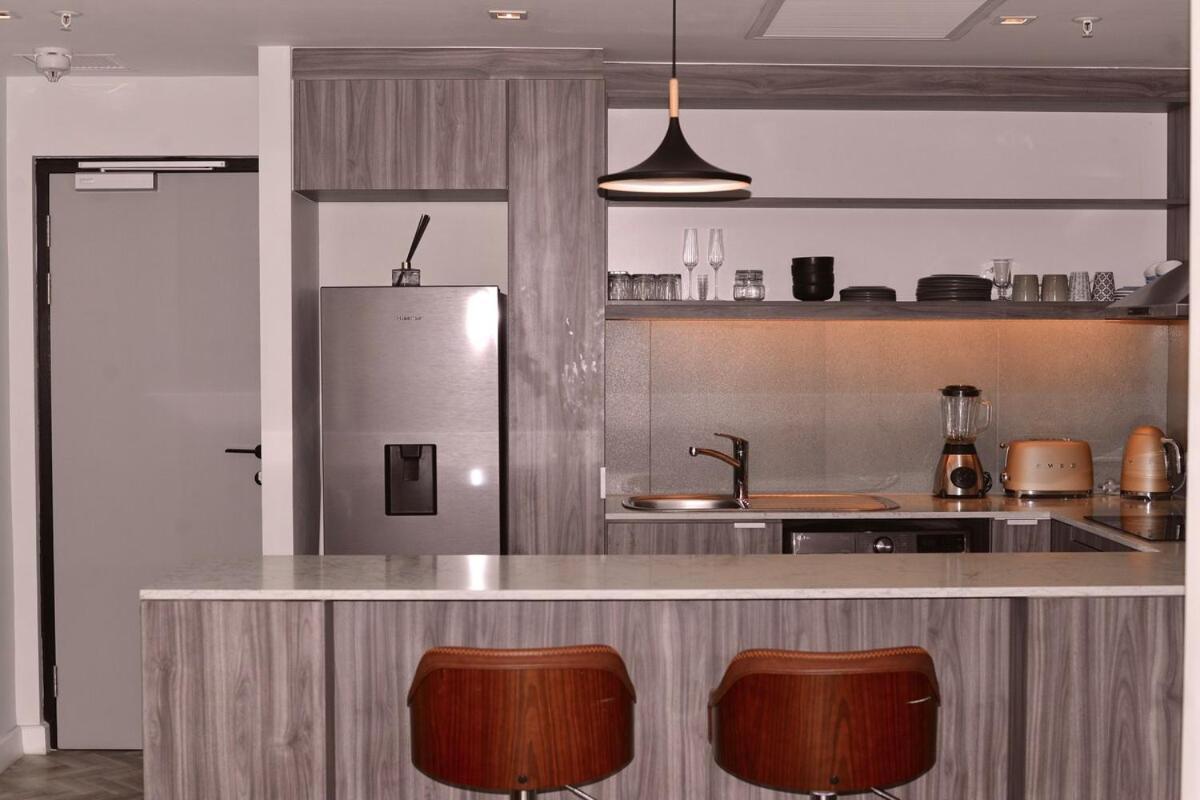 Luxury Foreshore Smart Home Uninterrupted Power