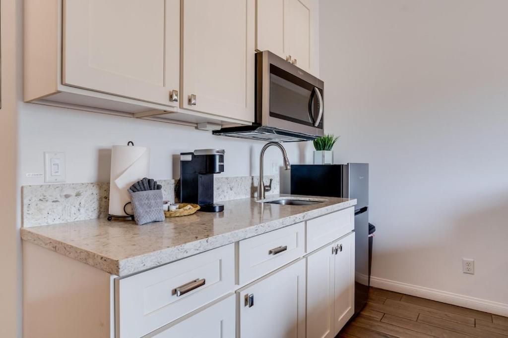 Unit 14 Waena Inn Maui Private Suite — 4-Star Luxury Hotel in Wailuku, United States