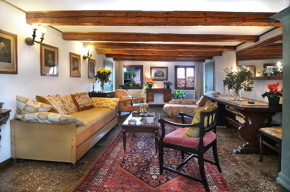 Palazzetto da Schio - last minute hotel in Venice