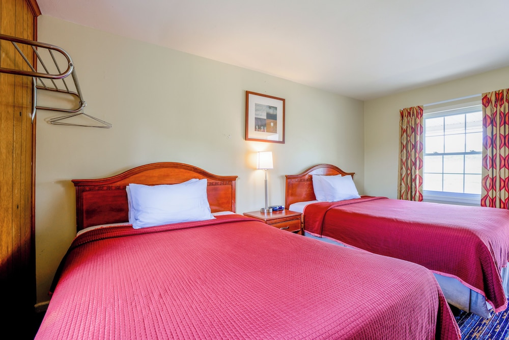 Relax Inn By OYO Natural Bridge I 81 - photo 21