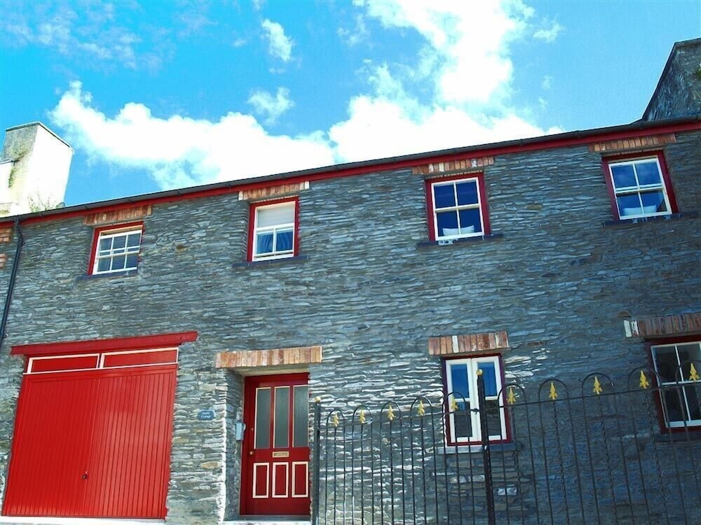 Stable Cottage Cardigan — 4-Star Luxury Hotel in Cardigan, United Kingdom