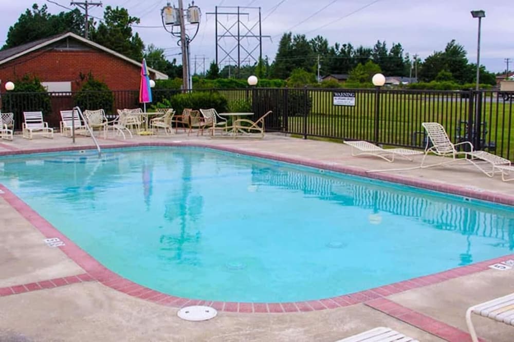 Fortune Inn And Suites Newport - featured photo