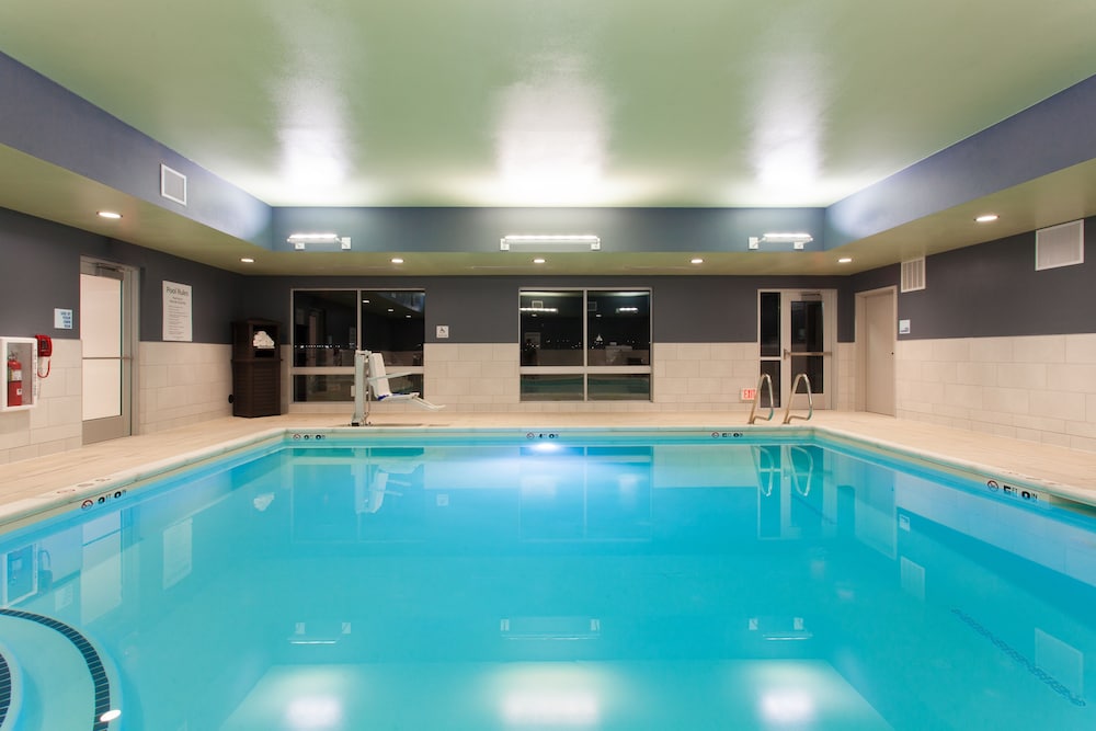 Holiday Inn Express & Suites Brigham City North Utah by IHG - photo 39