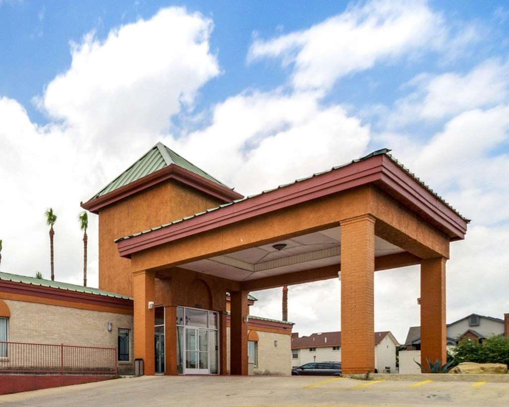 Econo Lodge Inn & Suites Eagle Pass in Eagle Pass, United States