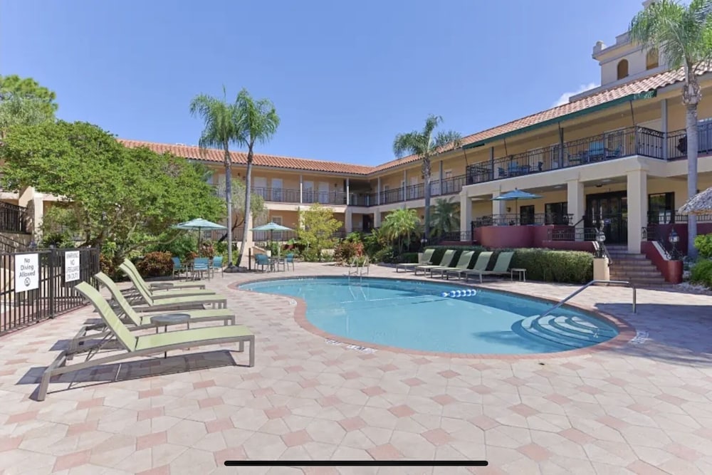 Red Roof Inn PLUS & Suites Tampa - photo 24