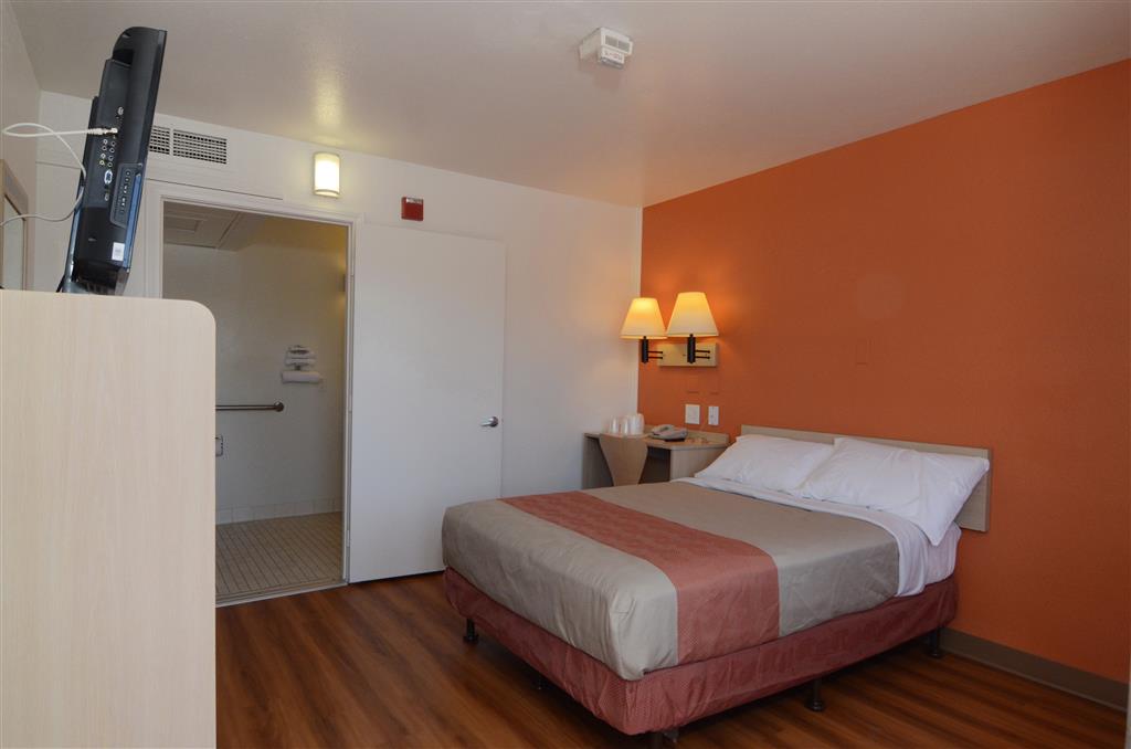 Motel 6 Indio CA Palm Springs - photo 11