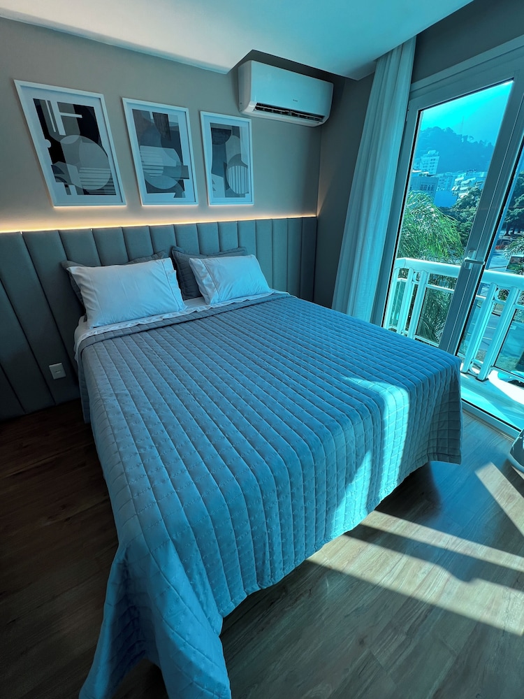 Duplex Leblon com Garagem Vista Cristo 2 Quartos — 4-Star Luxury Hotel in Rio De Janeiro, Brasil