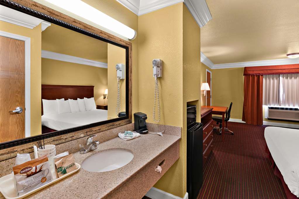 Best Western Willits Inn - photo 14
