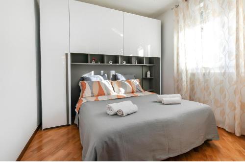 Suite Isola Centrale 15 Minuti Dal Duomo M5 — 4-Star Luxury Hotel in Milan, Italy
