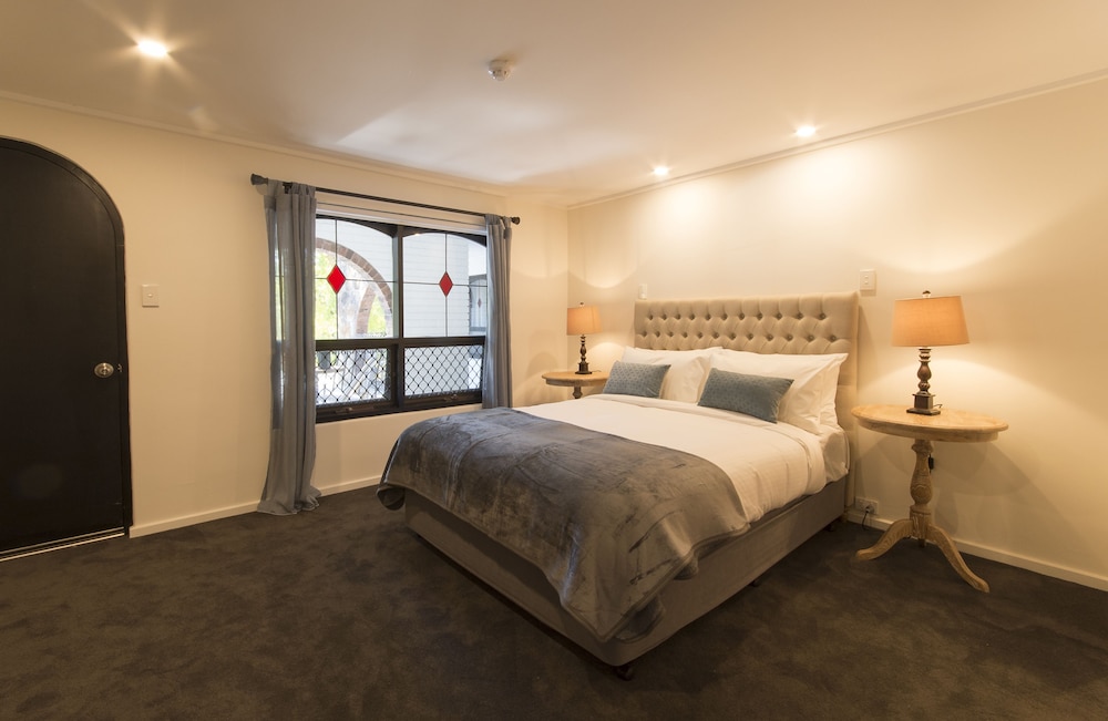 The Manor Basket Range — Adelaide — photo 5
