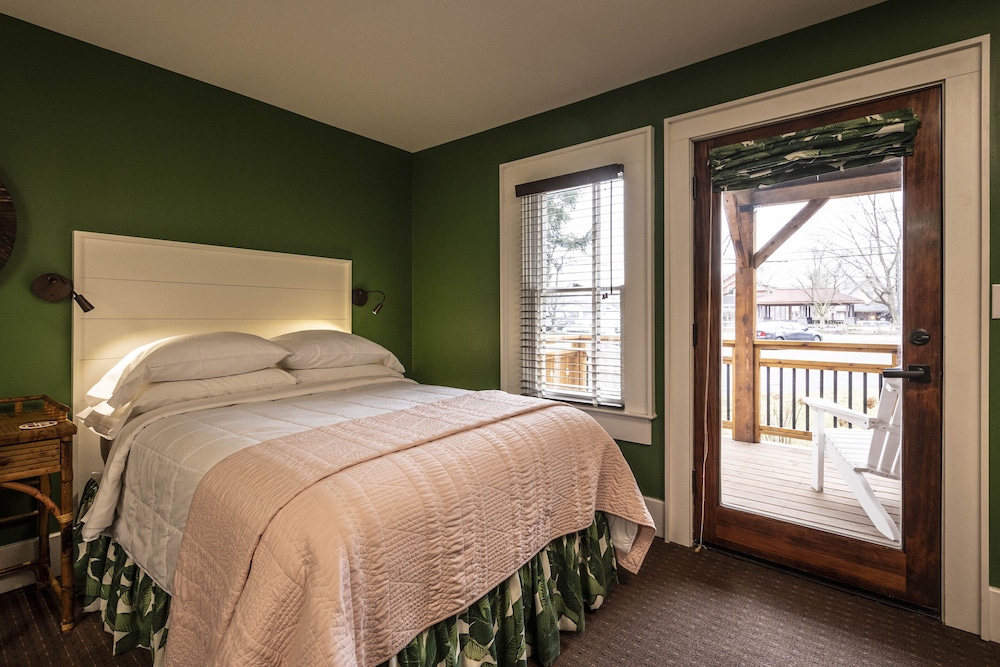 Hotel Broad Ripple - photo 5