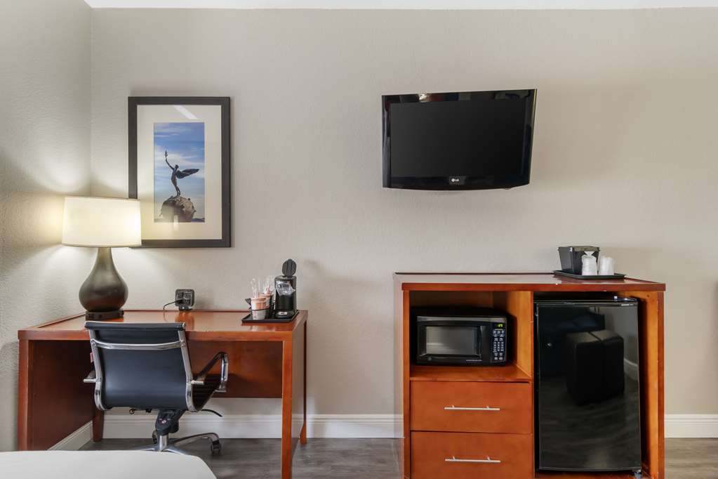 Comfort Suites West Jacksonville - photo 16