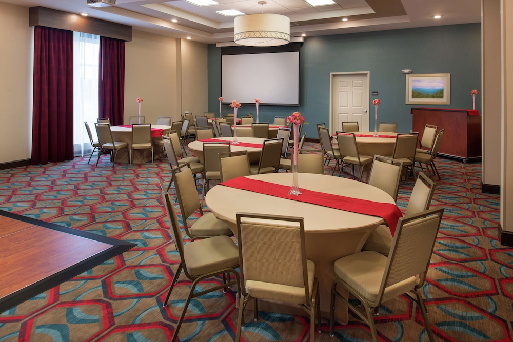 Hilton Garden Inn Bristol - photo 54