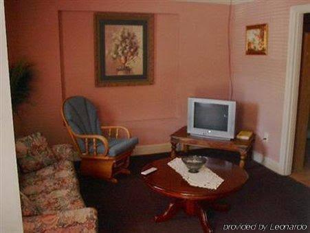 The B Inn - photo 9