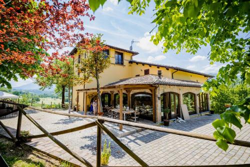 L'Incanto dei Sibillini — 4-Star Luxury Hotel in Cessapalombo, Italy