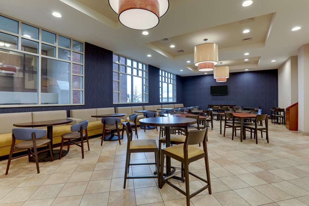 Drury Inn & Suites St. Louis Arnold - photo 8