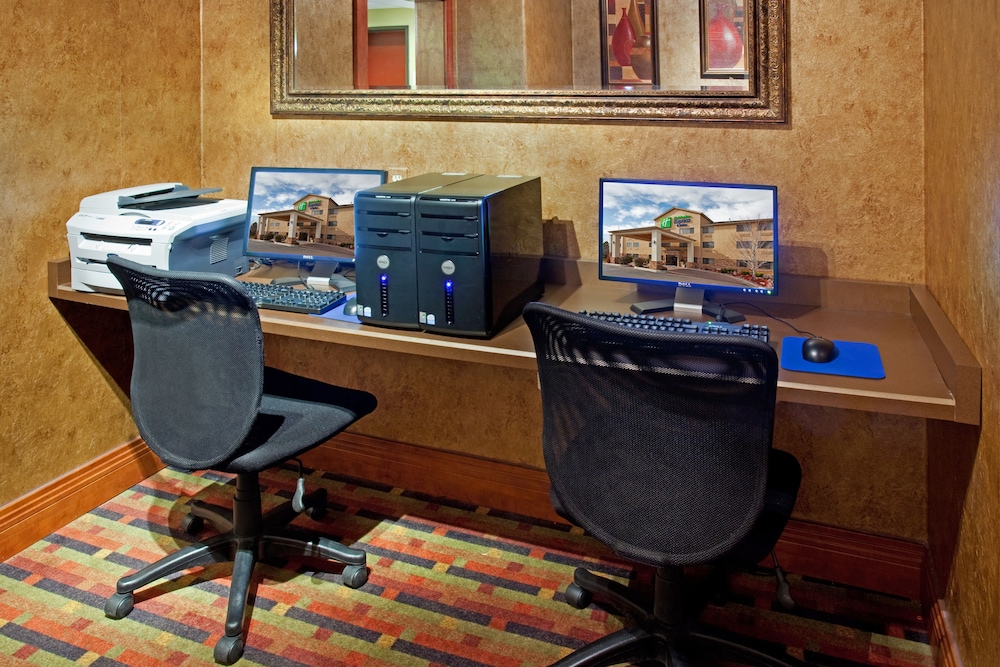 Holiday Inn Express & Suites Colorado Springs North by IHG - photo 54