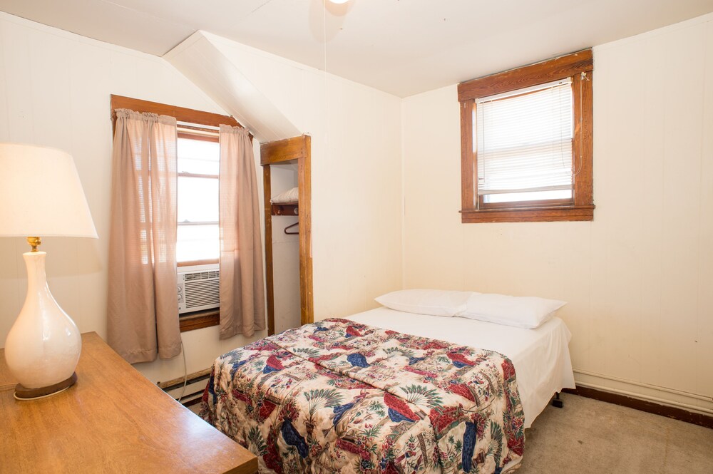 Nautical Motel and Suites - photo 22
