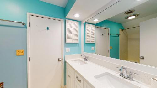 704 Queens Grant - photo 18
