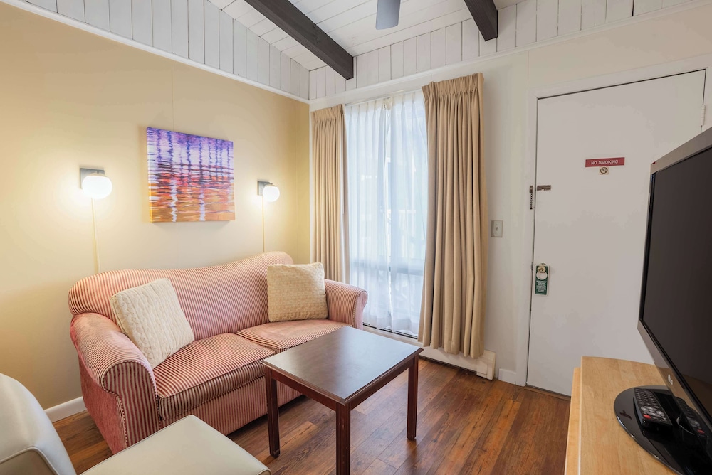 Ocean House Hotel & Motel - photo 69