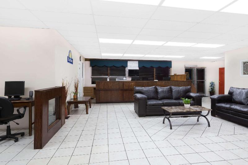 Days Inn Christiansburg - photo 4