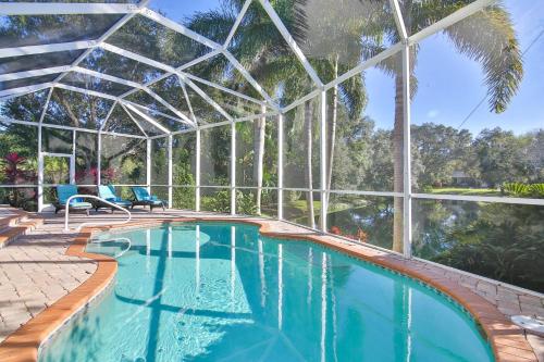 Paradise Cove in Bradenton, United States