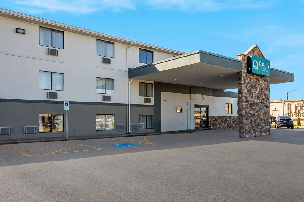 Quality Inn Hall of Fame - photo 4