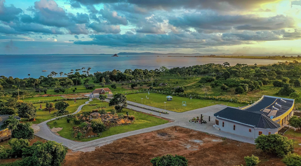 La Fang Eco Resort in Unknown City, Republic of Uganda