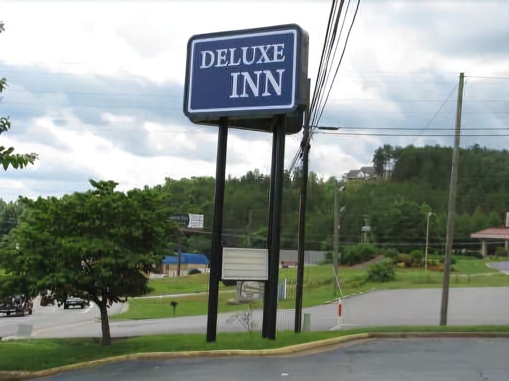 Deluxe Inn Martinsville — Martinsville