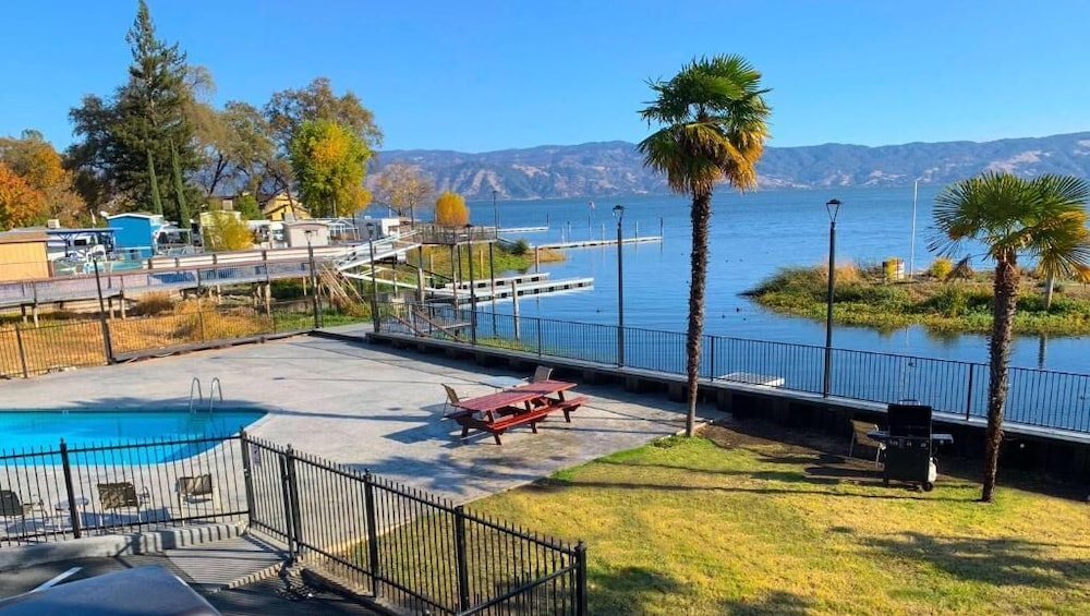 Anchorage Inn Lakeport - photo 17