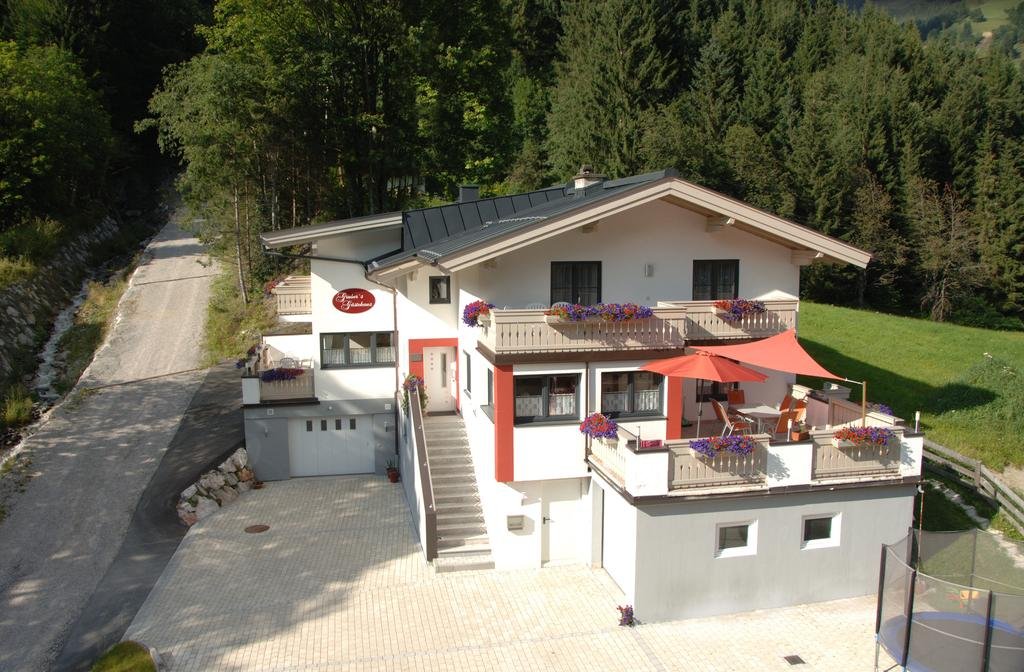 Gruber's G stehaus — 4-Star Luxury Hotel in Viehhofen, Austria