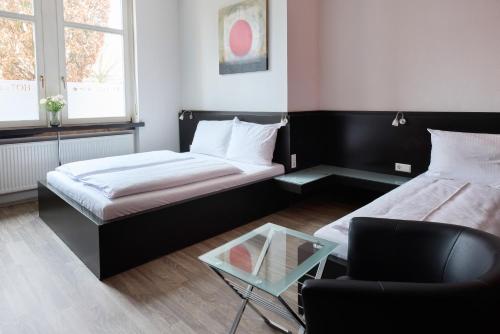 Hotel Villa Bassermann Stilvoll 2 Min Zum Schloss Schnelles Wlan Parkplatz — Schwetzingen