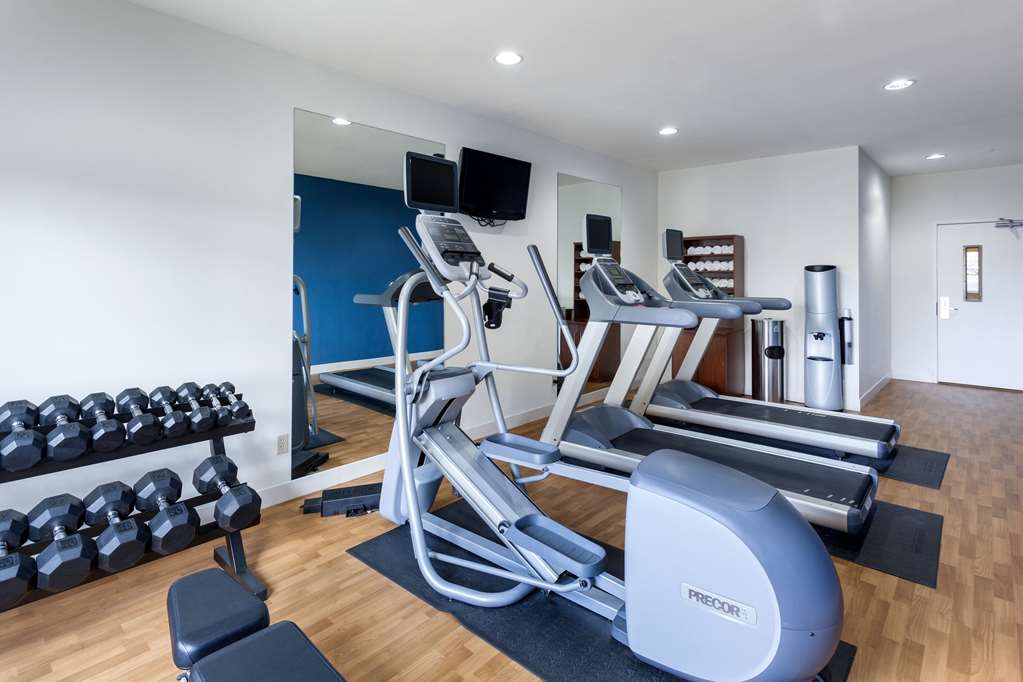 Comfort Suites Lincoln North - photo 25