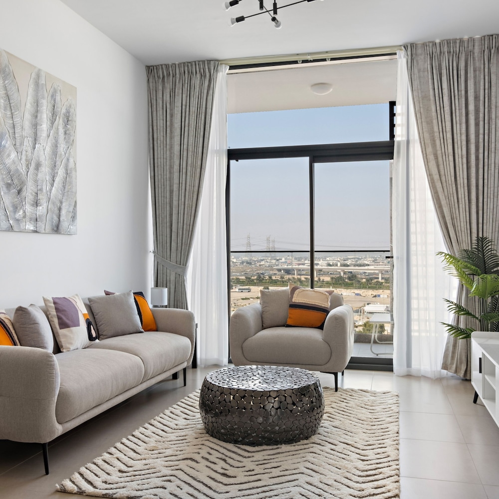 Vayk Spacious 1BR Apartment in Dubai Hills — 4-Star Luxury Hotel in Dubai, United Arab Emirates
