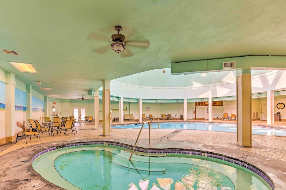 Resort Perks: Gulf Shores Beach inspired Condo - photo 22