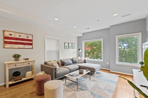 Central DC Retreat Luxury In Law Suite 3BR & 3 BA #DCottage — 4-Star Luxury Hotel in Washington, United States