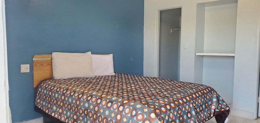 Green spot motel - photo 8