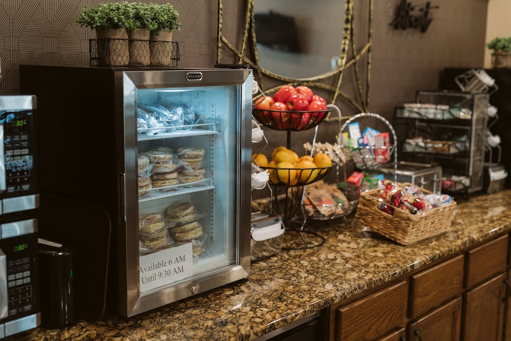 EverSpring Suites - photo 30