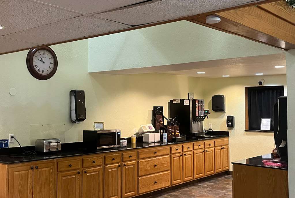 Days Inn by Wyndham Fort Dodge - photo 15