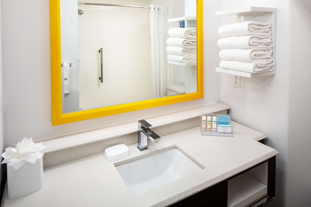 Hampton Inn & Suites Parker - photo 11