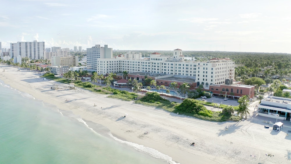 427 City View Hollywood Beach Resort - photo 27