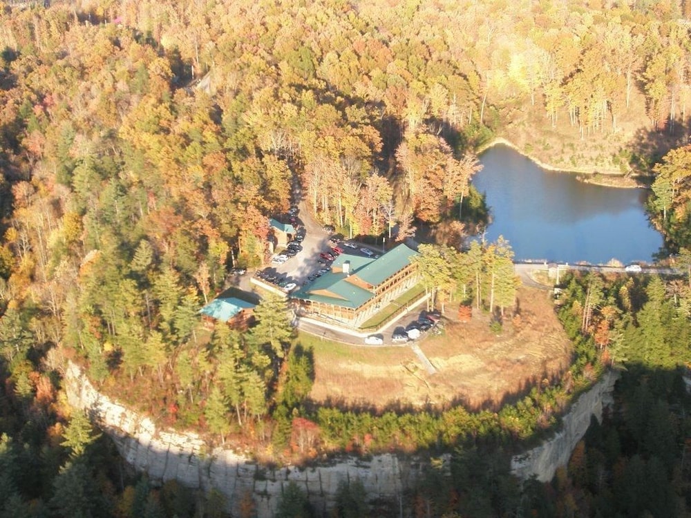 Cliffview Resort — hotel in Campton