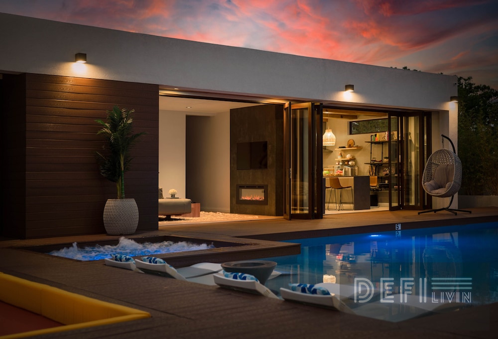 Wabi Sabi Villa — 5-Star Luxury Hotel in Lucea, Jamaica