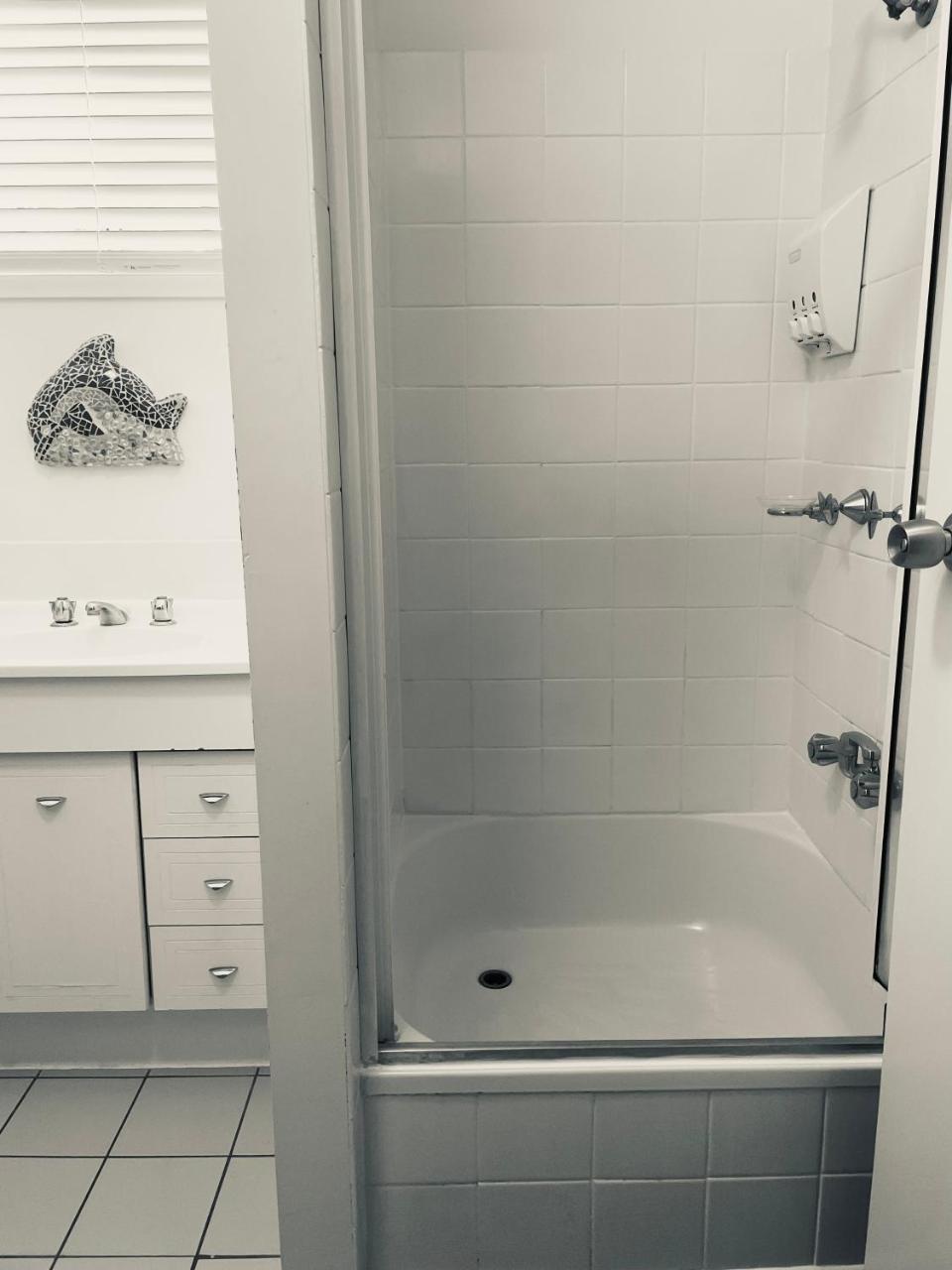 Campwin Beach House — Sarina — photo 3