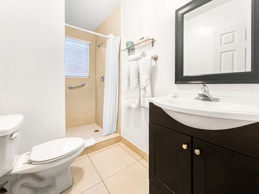 Hollywood Beach Hotels - photo 101