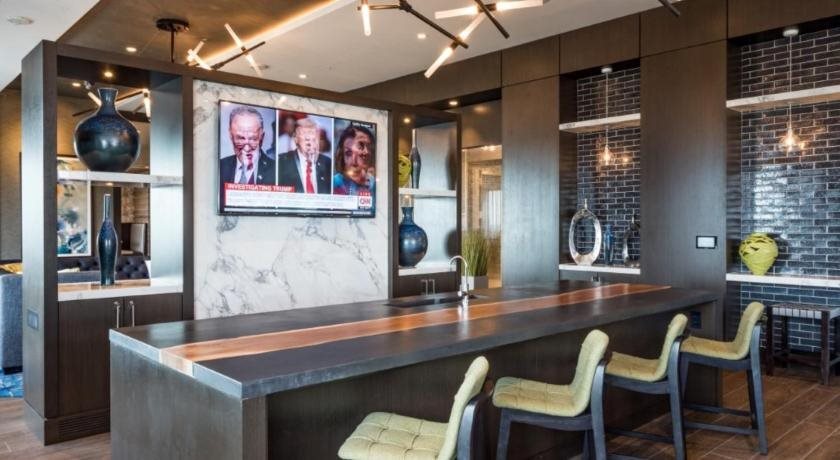 Global Luxury Suites At - photo 33